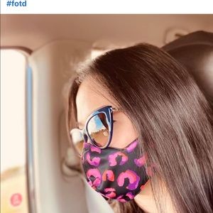 Meet your Posher, Rowena